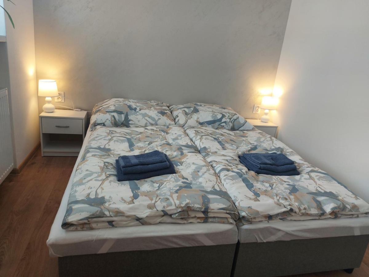 Ella Apartment Teplicka nad Vahom