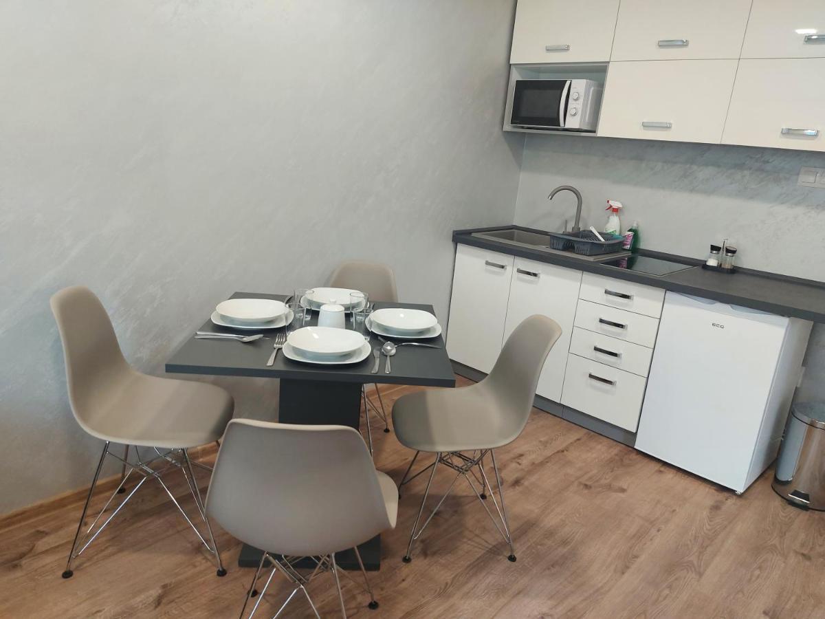 Ella Apartment *