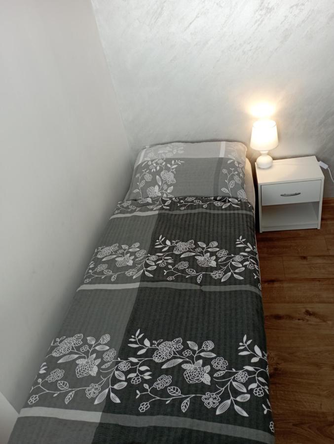 Apartman Ella *